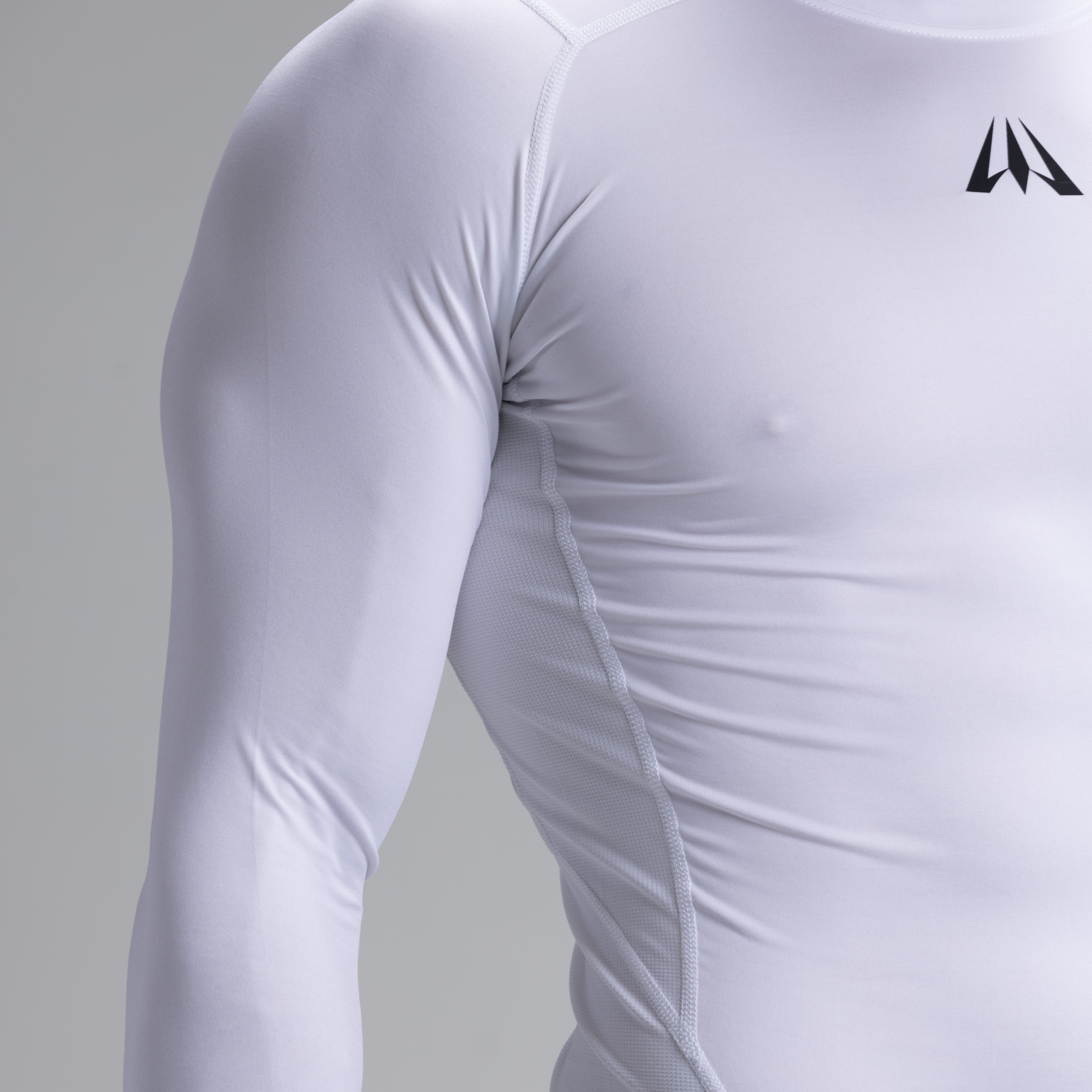 COMPRESSION WHITE